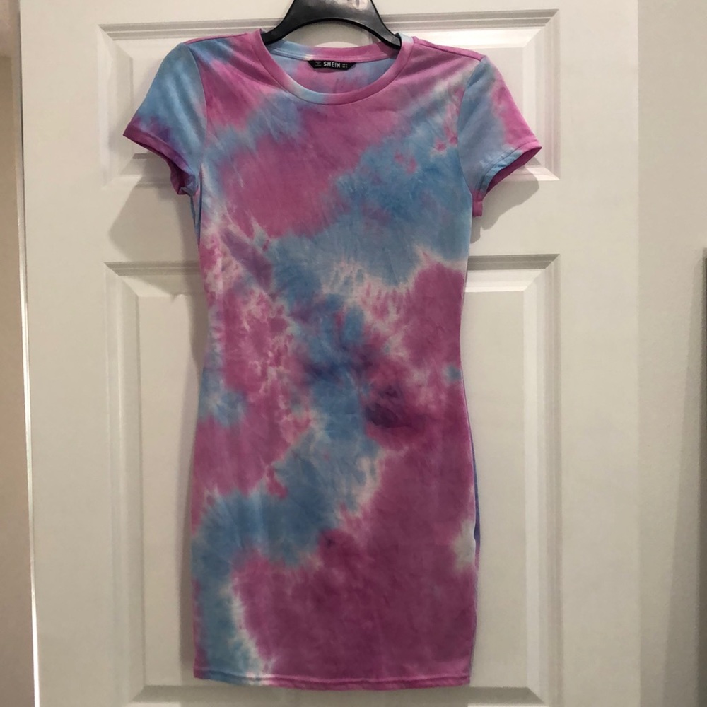 NEVER WORN Tie dye dress